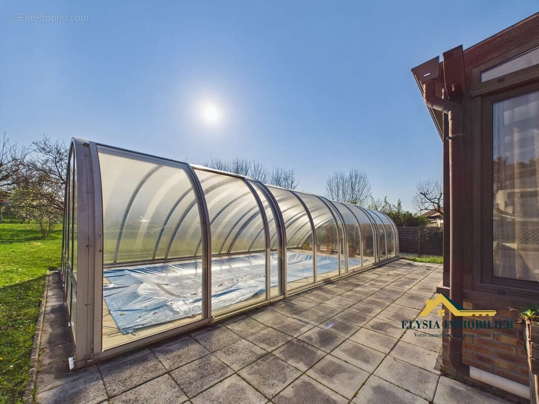 Maison à CHAUDENEY-SUR-MOSELLE