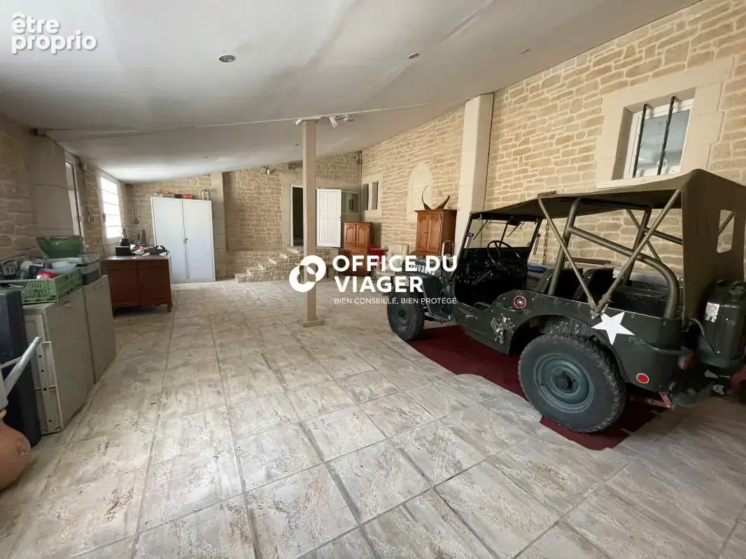Maison - 5 pièces - 210 m² - photo 5