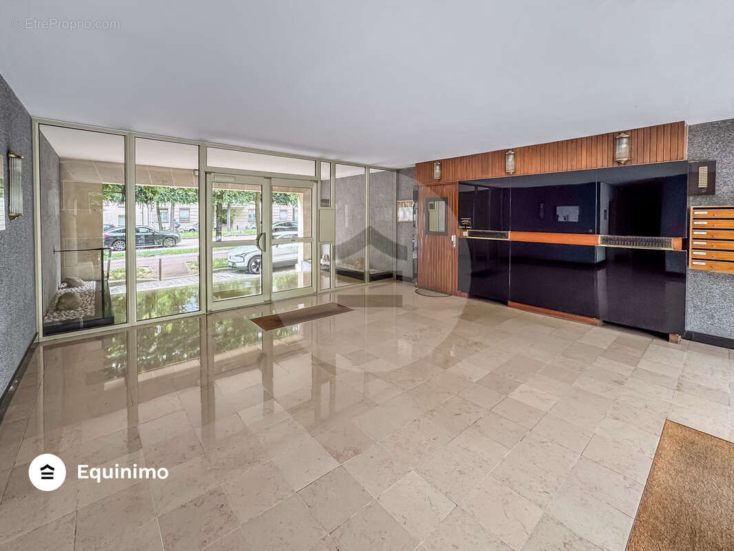 Appartement à VERSAILLES
