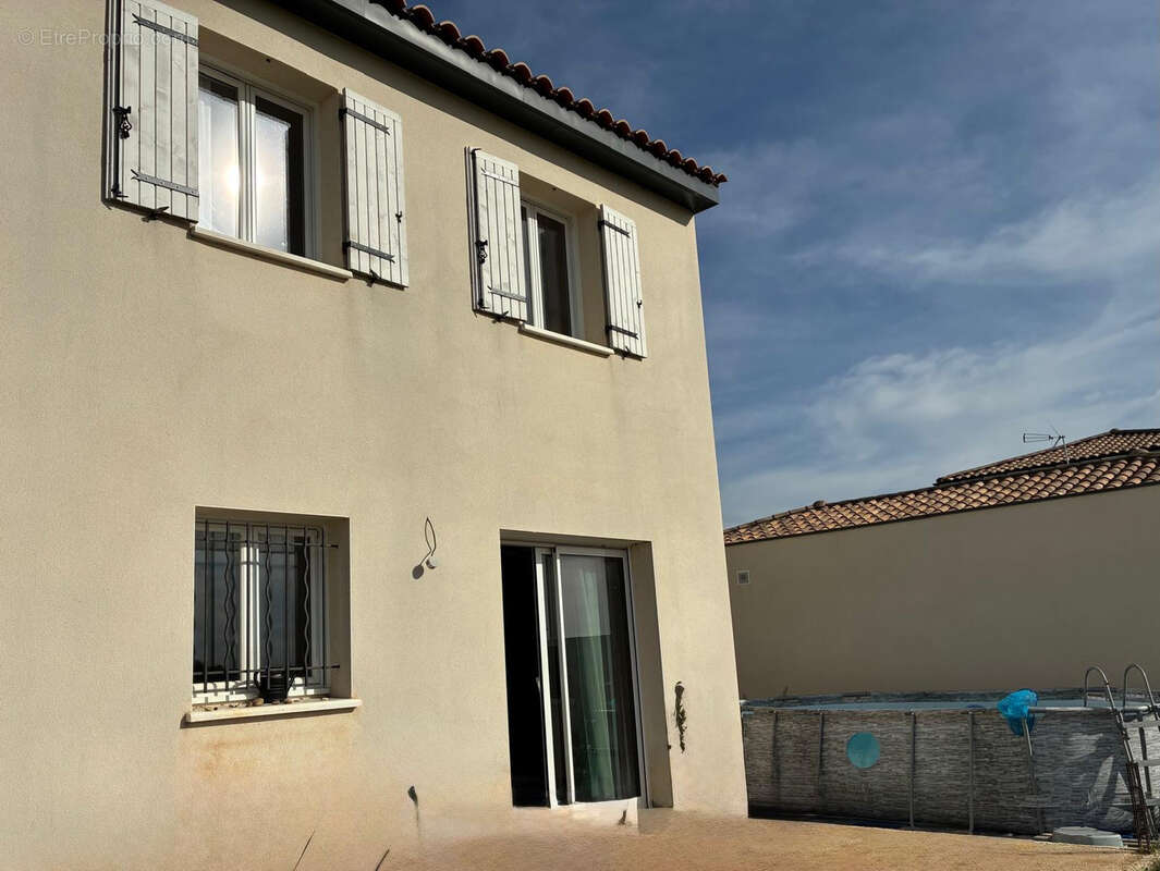 Maison à BELLEGARDE