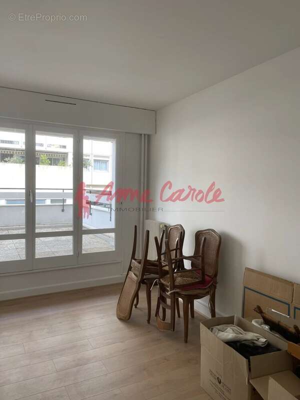 Appartement à PARIS-20E