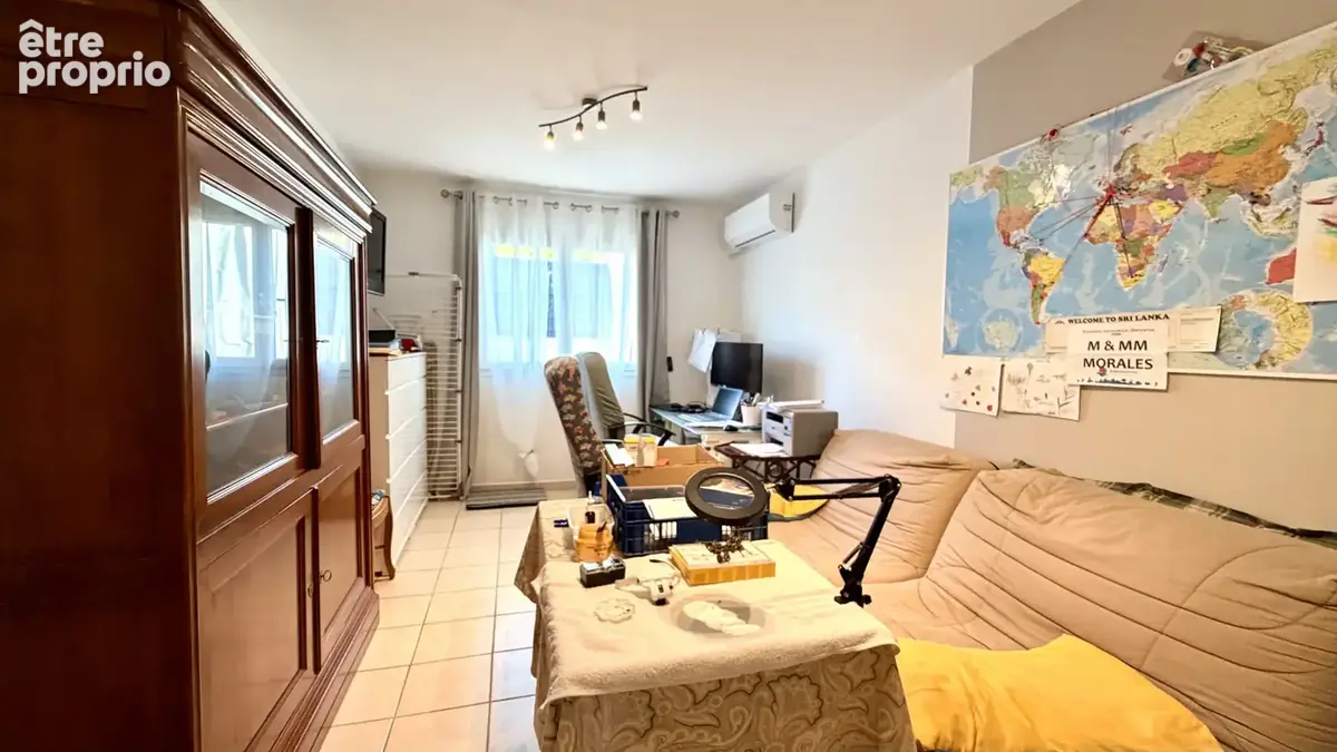 Villa indépendante de 161m2, 2 garages , avec un beau potentiel, à 5 minutes du Lac du Salagou ! - photo 16