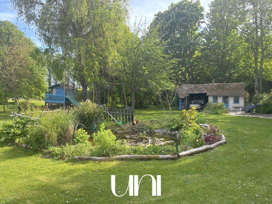 Maison 373 m² à Airan  - photo 11
