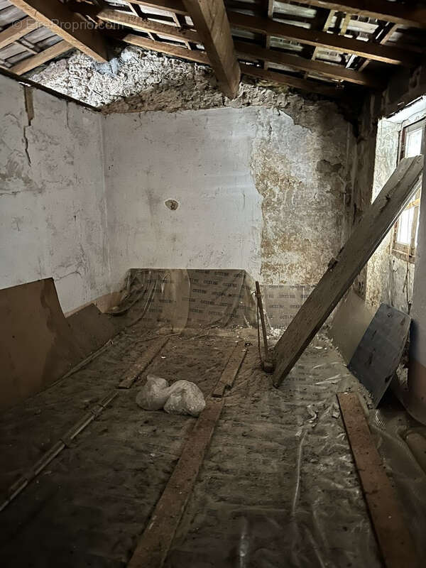 Appartement à UTELLE