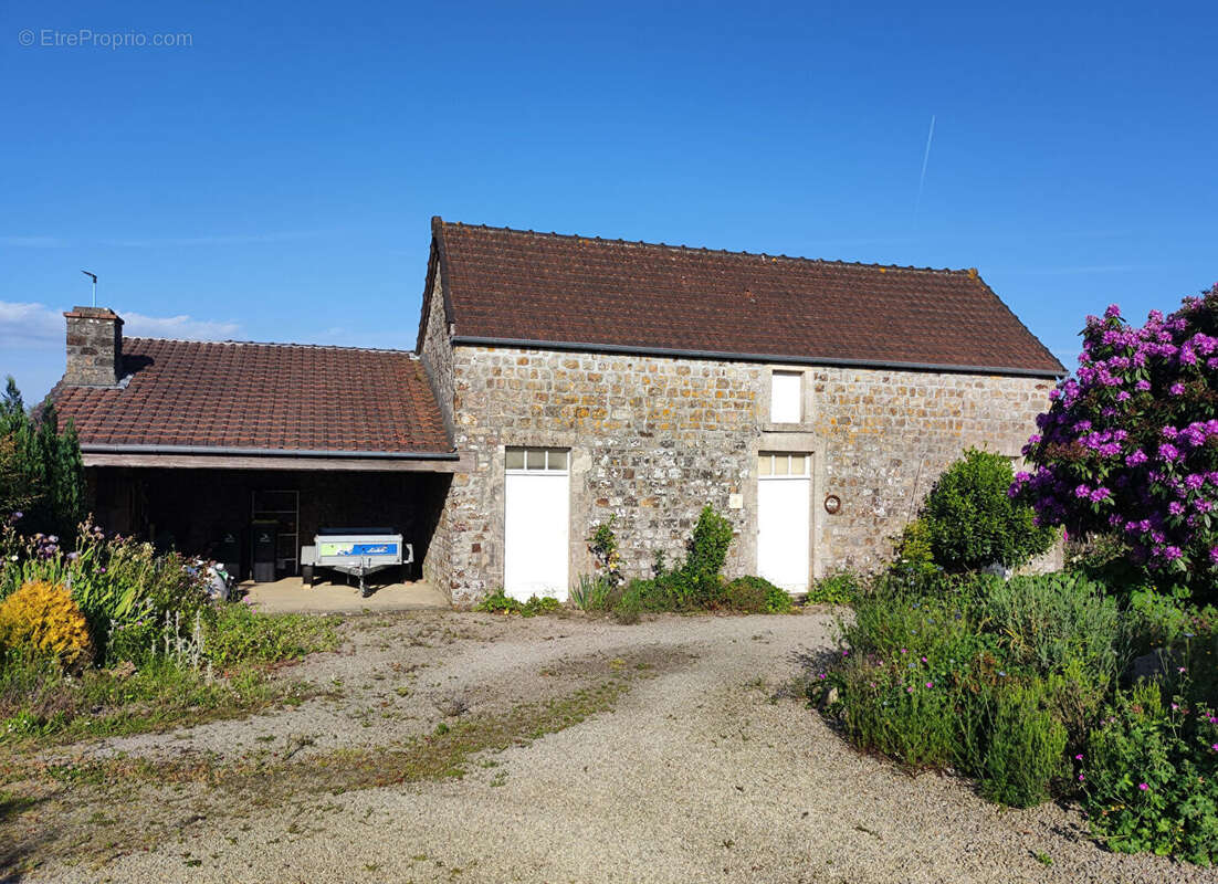 Maison à SAINT-SAUVEUR-LE-VICOMTE