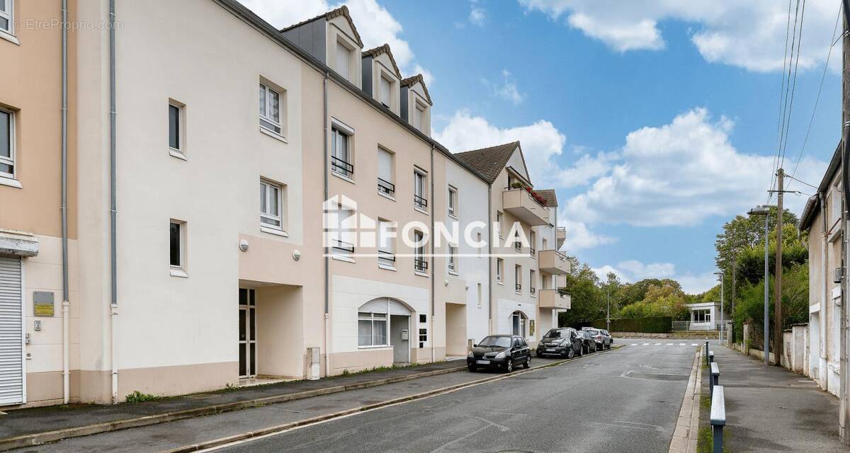 Appartement à COMBS-LA-VILLE