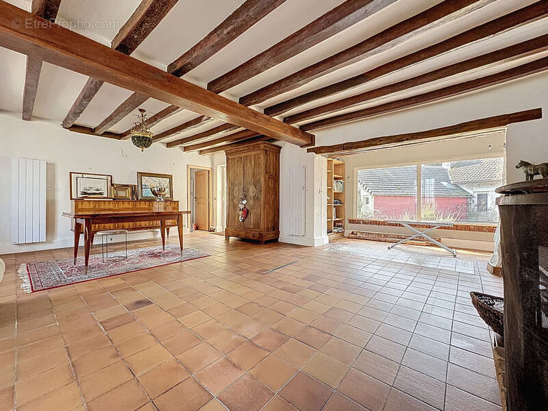 Maison à NEUVILLE-AUX-BOIS
