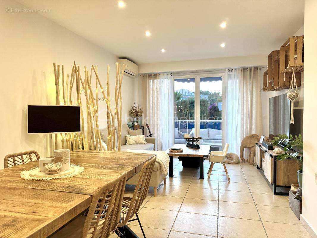 Appartement à LE CANNET