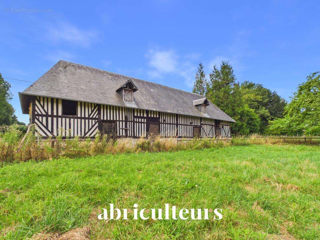 Propriété normande de caractère avec vastes dépendances en vente à Saint-Julien-sur-Calonne (14130) - photo 16