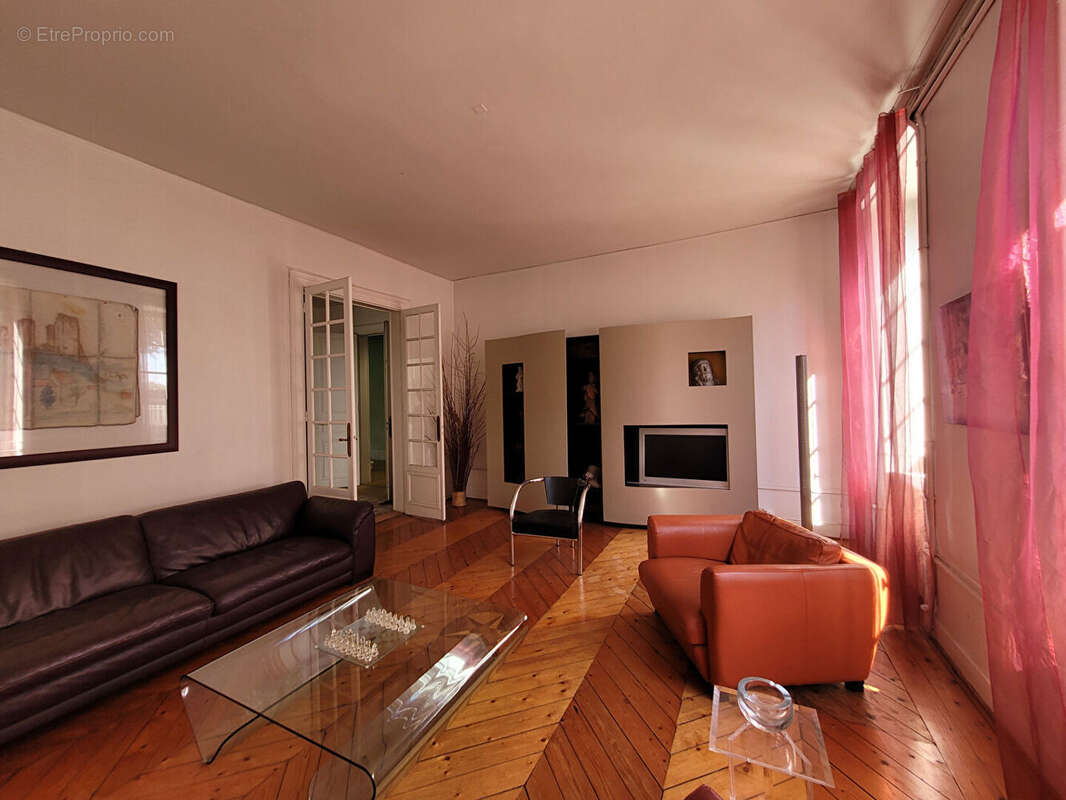 Appartement à SAINT-POURCAIN-SUR-SIOULE