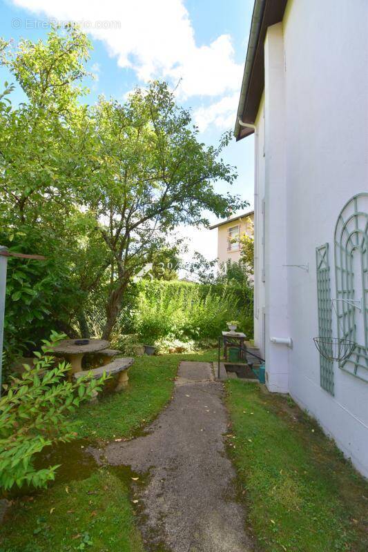 Maison individuelle avec terrain et grand garage sur FOUG - photo 5