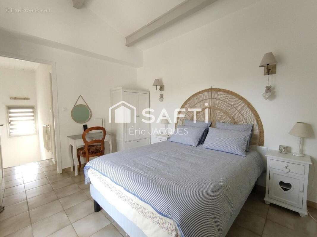 Maison 132 m² à Entrechaux  - photo 8