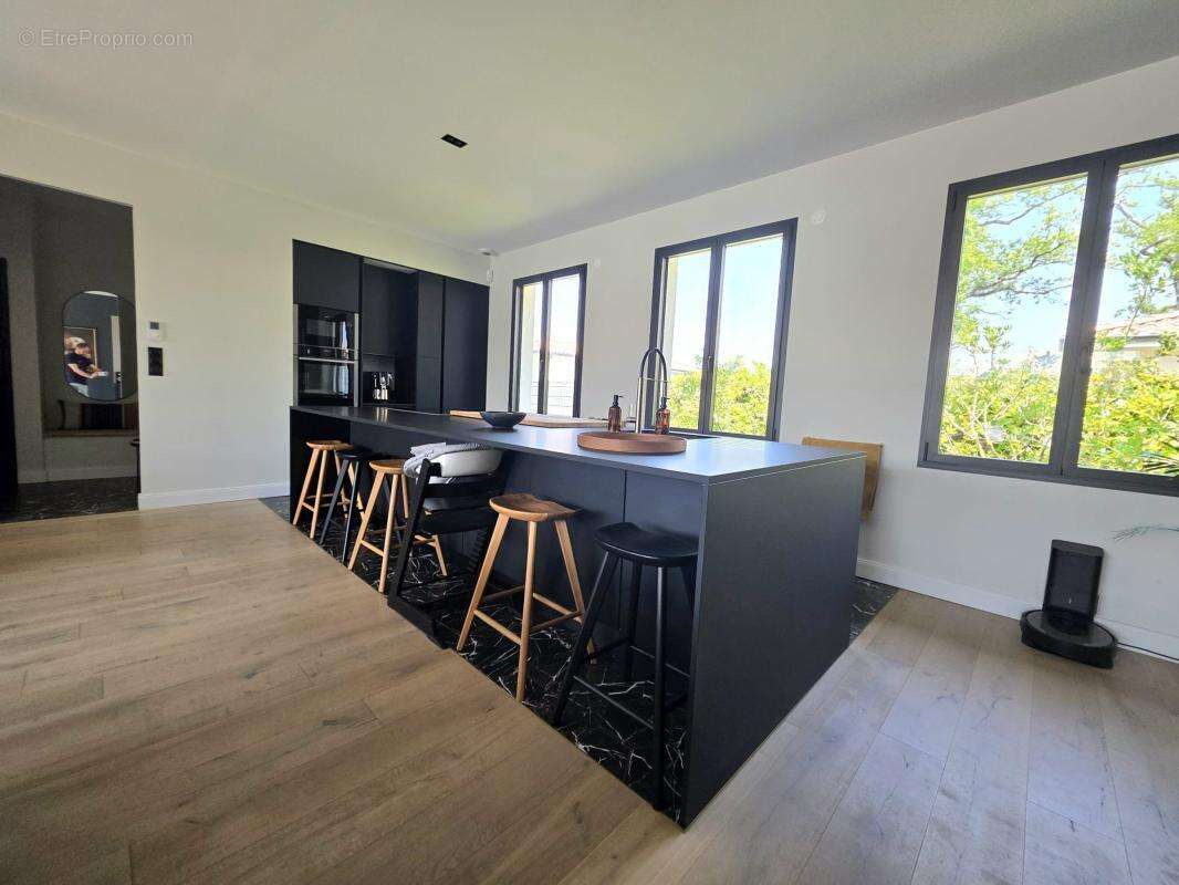 Maison à MIOS
