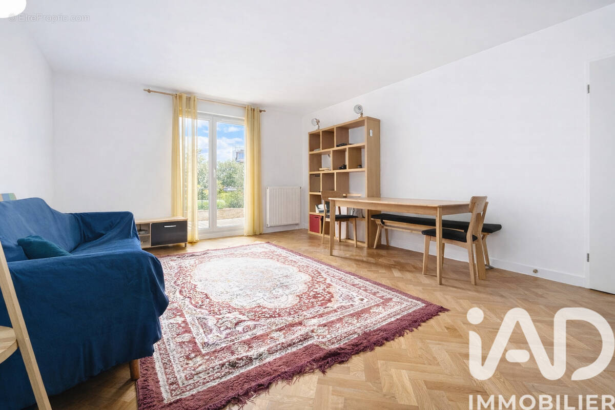 Photo 1 - Appartement à COURBEVOIE