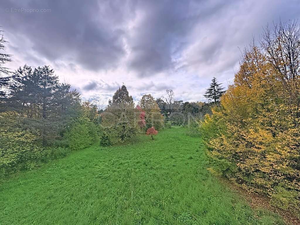 Appartement à SAINT-CYR-AU-MONT-D&#039;OR