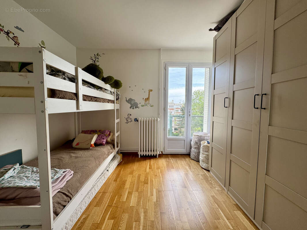 Appartement à LE PERREUX-SUR-MARNE