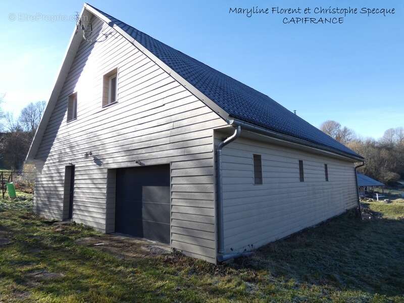 Maison à SAINT-BONNET-PRES-ORCIVAL