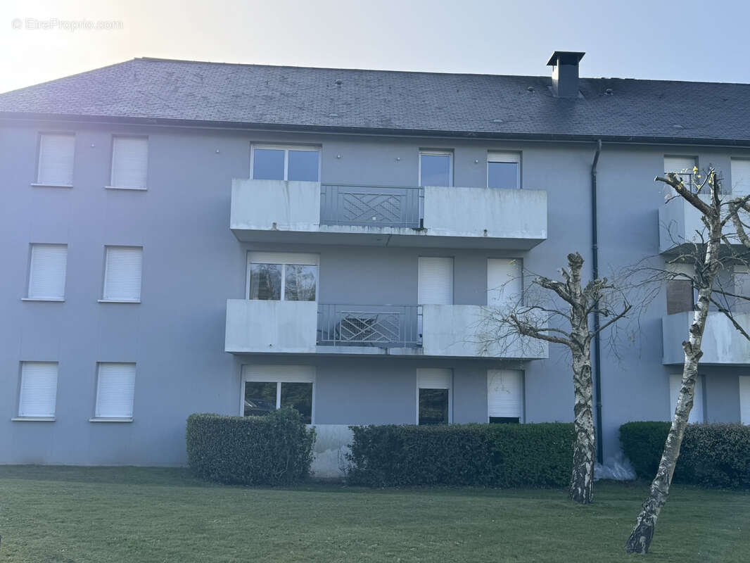 Appartement à LA RIVIERE-SAINT-SAUVEUR