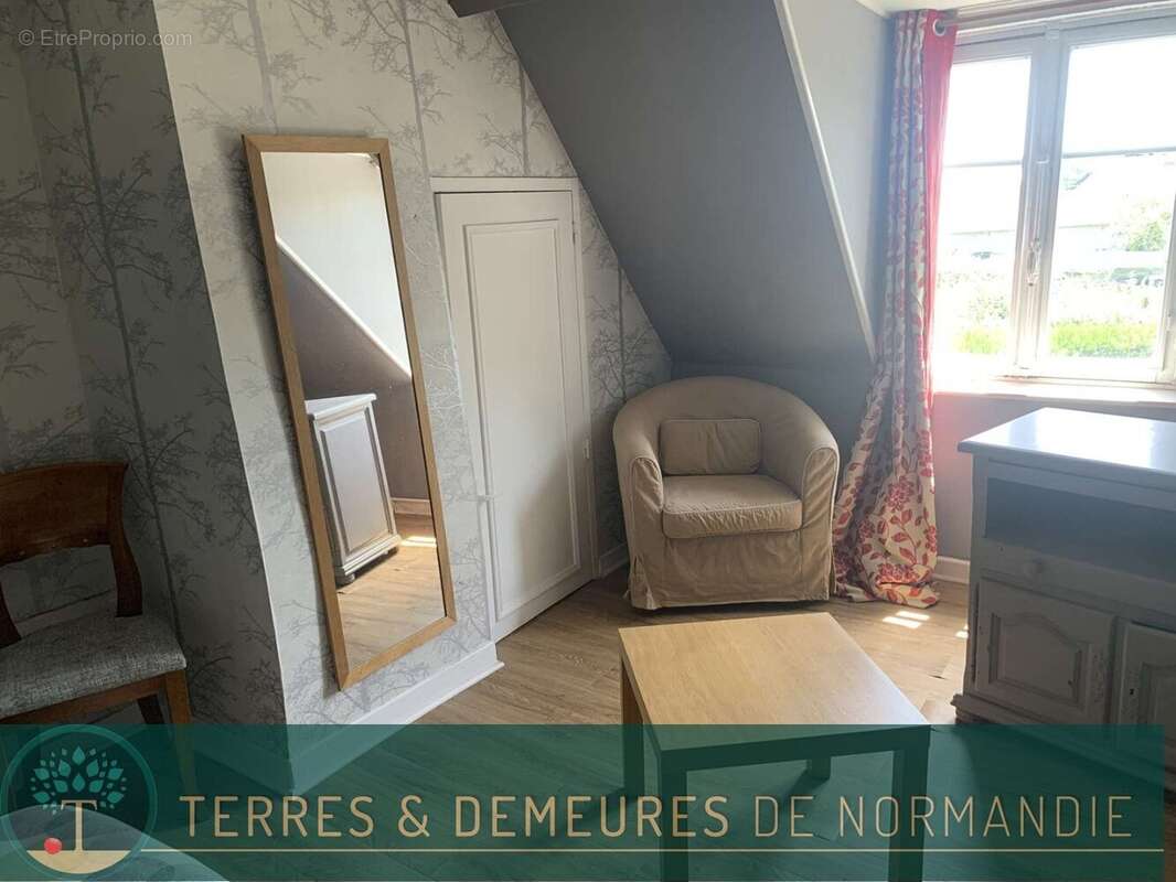 PAYS d'AUGE du CALVADOS, région CAMBREMER (14340) petite maison en clombages et 730 m2 de terrain - photo 19