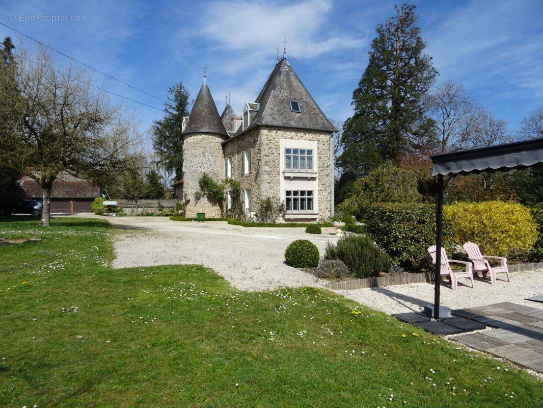 Secteur saint hilaire les places proche de nexon en haute vienne magnifique manoir du 17eme de 280 m² habitables sur 17862 m² de - photo 45