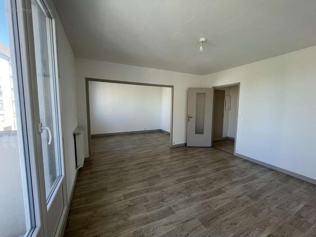 Photo 3 - Appartement à TROYES