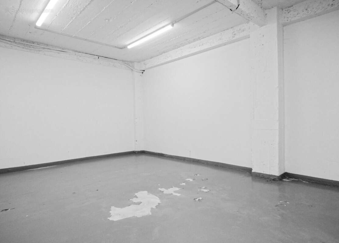 Photo 3 - Commerce à ARGENTEUIL