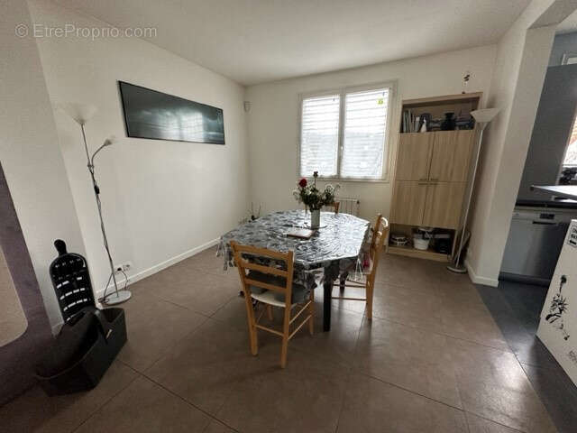 Maison à BURES-SUR-YVETTE