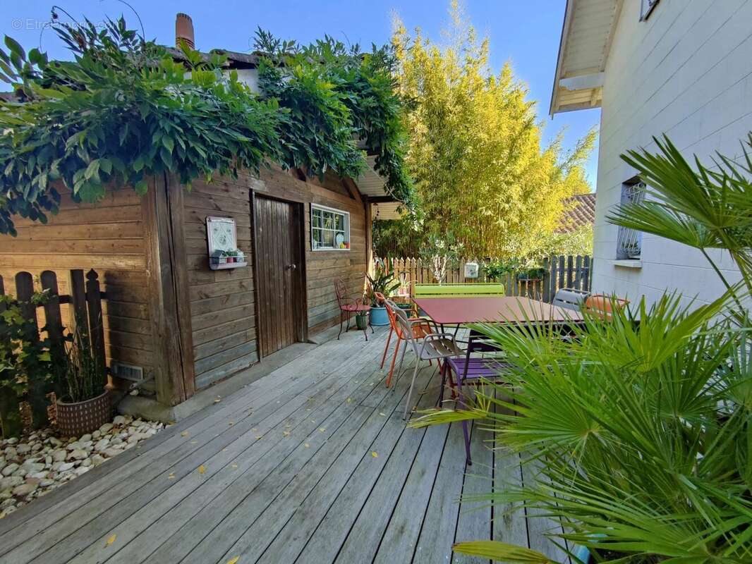 Maison à CADAUJAC