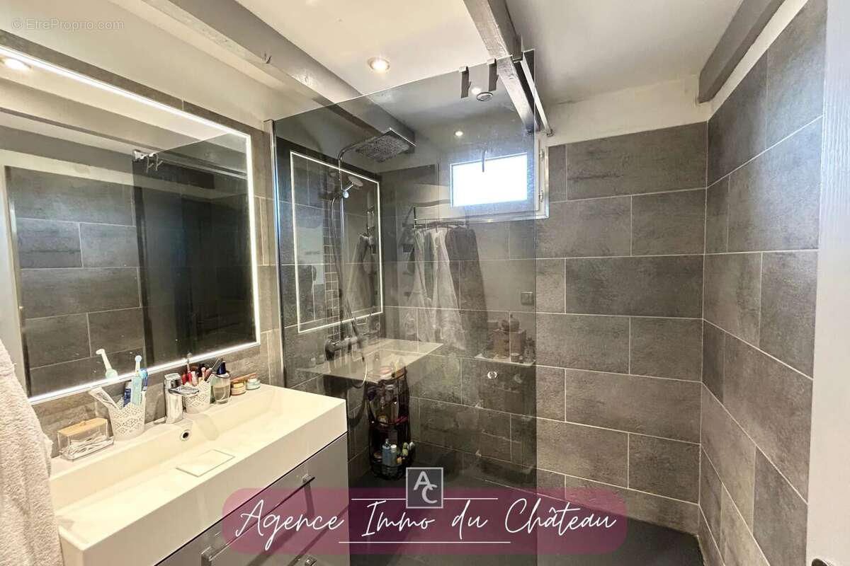 Appartement à ROCBARON