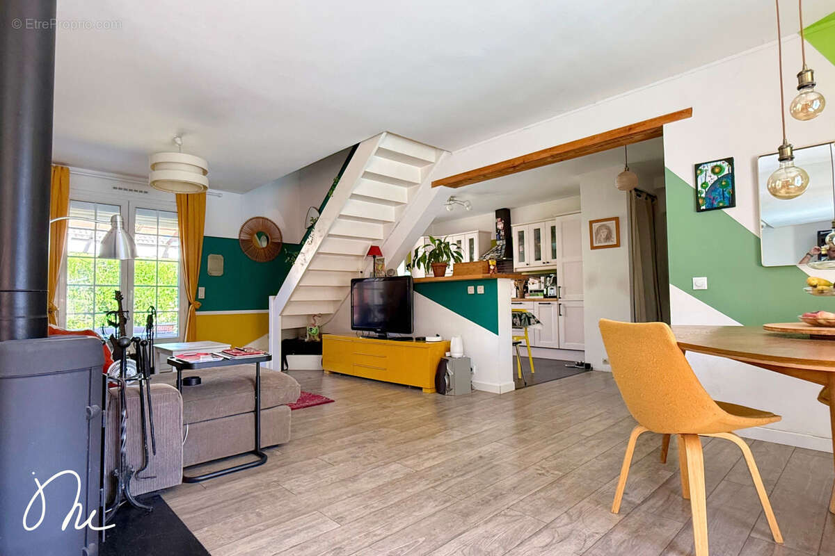 Maison à LAVERUNE