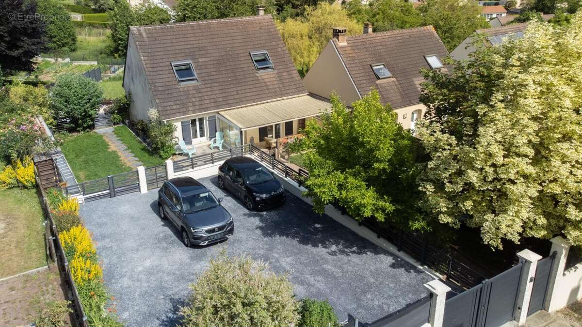 Maison à BALAGNY-SUR-THERAIN