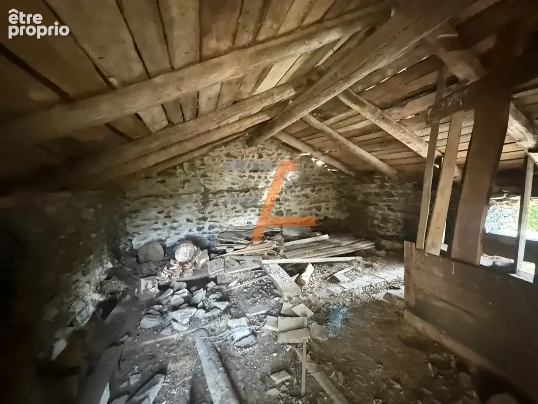 Bergerie à rénover avec 4 500 m2 de terrain   Montusclat - photo 5