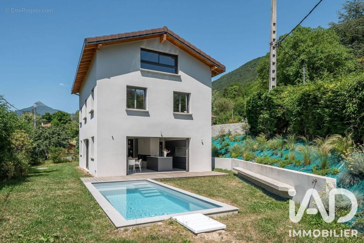 Photo 1 - Maison à SAINT-MARTIN-LE-VINOUX