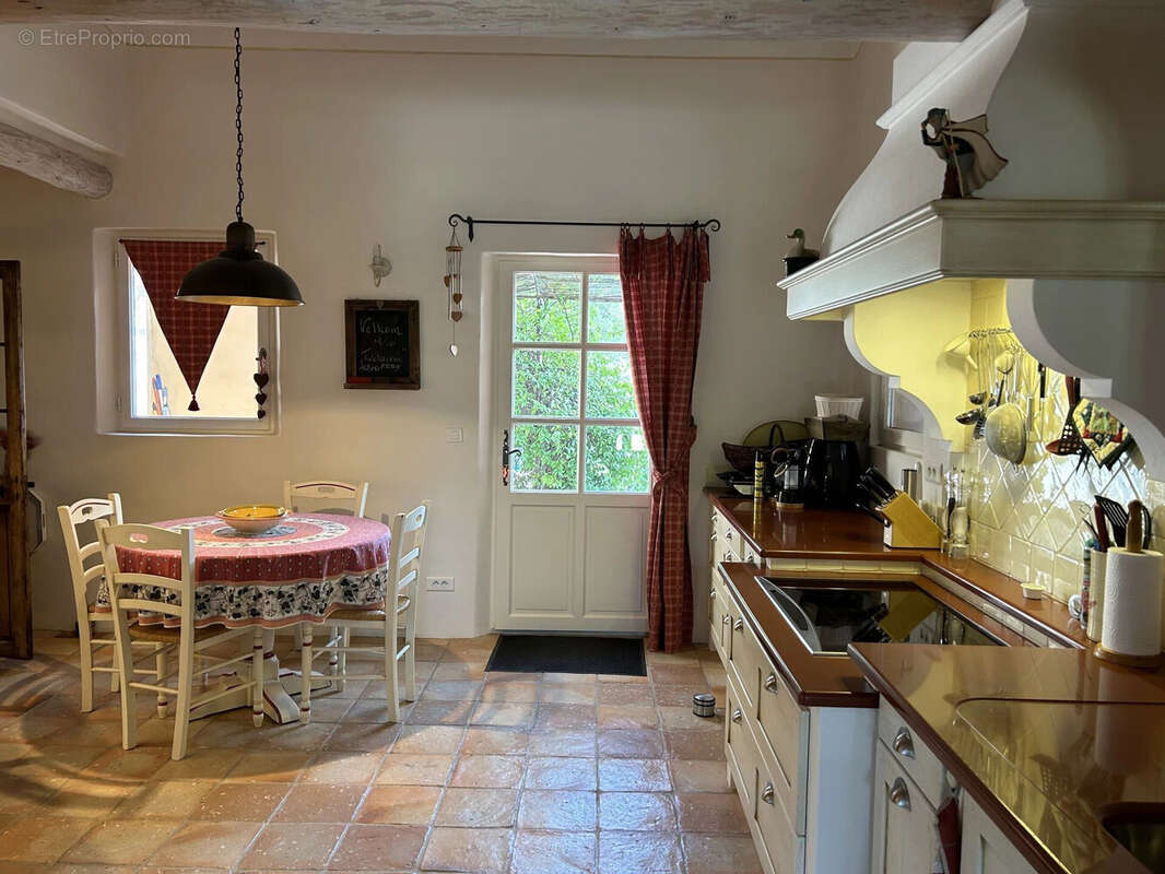 Maison à MALLEMORT