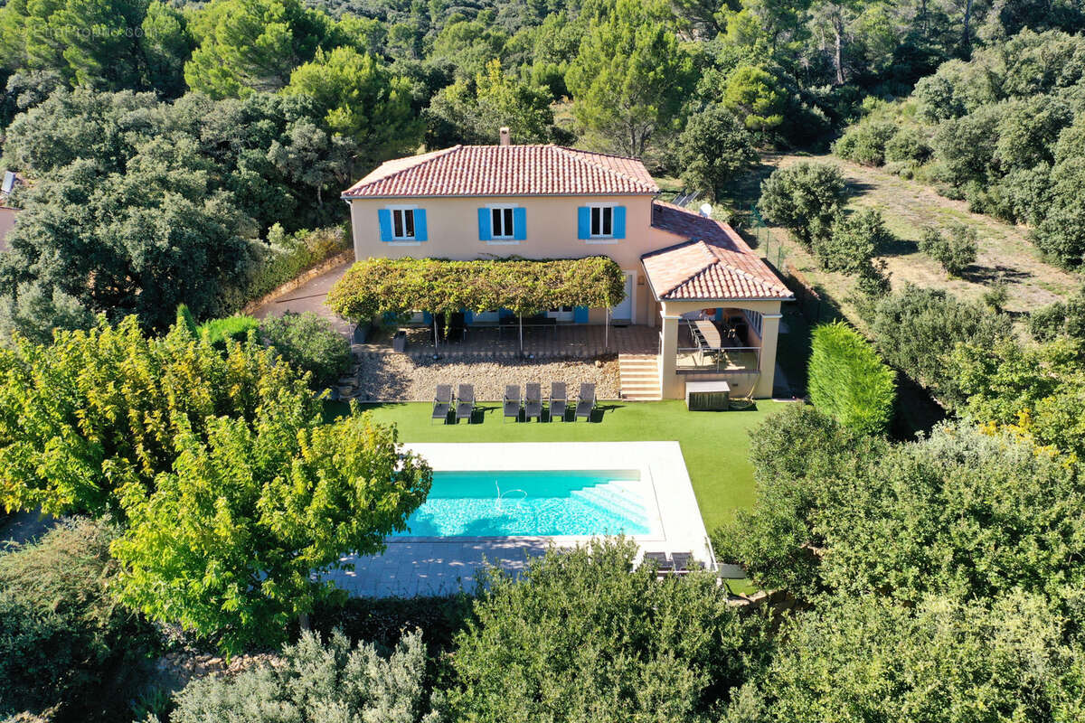 Maison à LE BARROUX