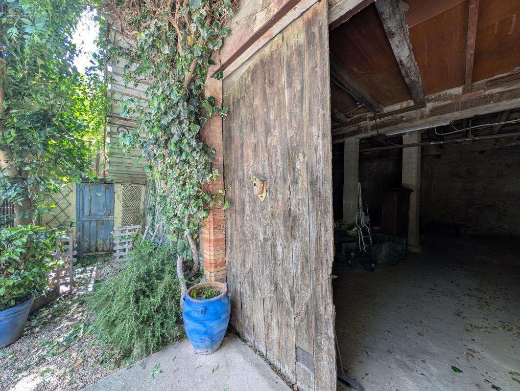 Maison à NISSAN-LEZ-ENSERUNE