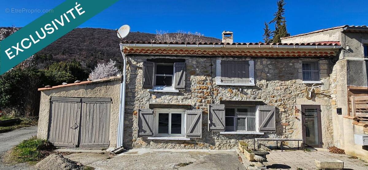 Photo 1 - Maison à LA ROCHEGIRON