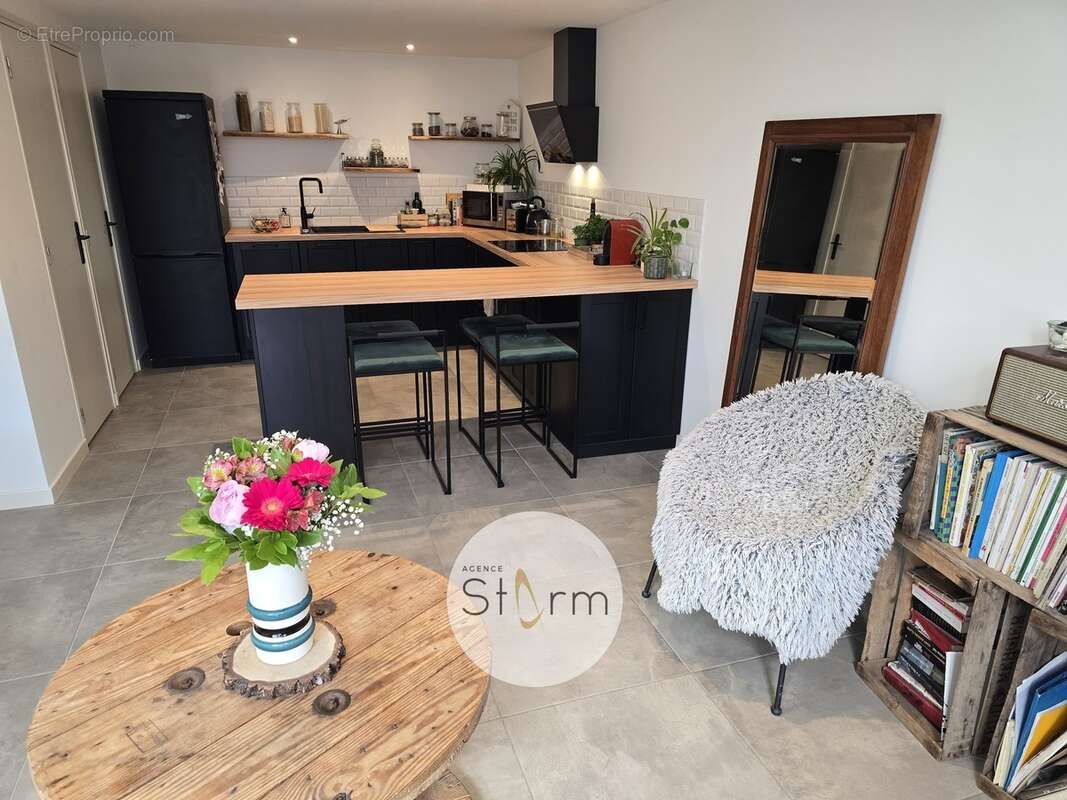 Appartement à EGUILLES