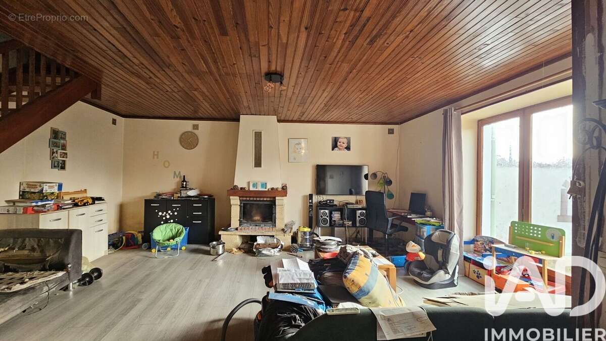 Maison 117 m² à Saint-Gaudent  - photo 3