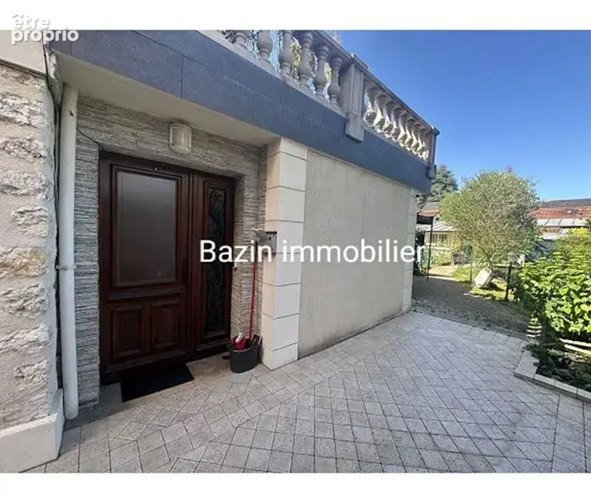 Maison 220 m² à Sainte-Genevieve-Des-Bois  - photo 2