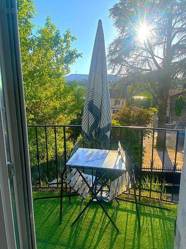 Appartement à NEUVILLE-SUR-SAONE