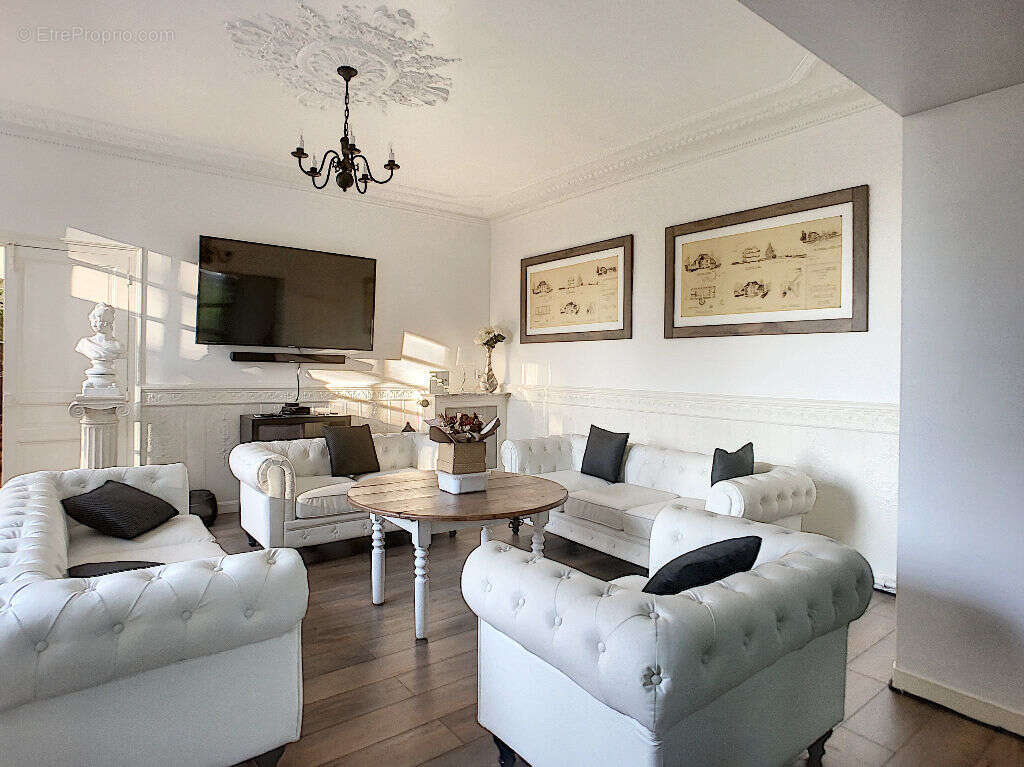 Maison bourgeoise à vendre à Percy-en-Normandie, prix 389 900 . - photo 18