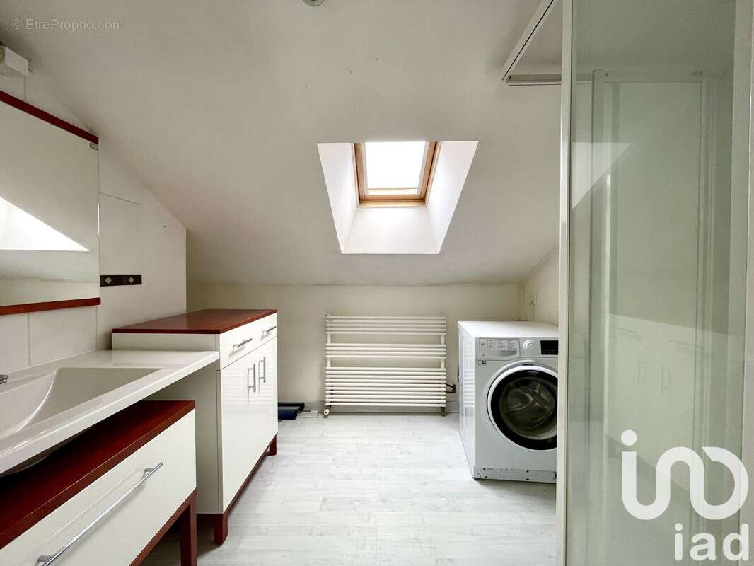 Photo 9 - Appartement à GUEUGNON