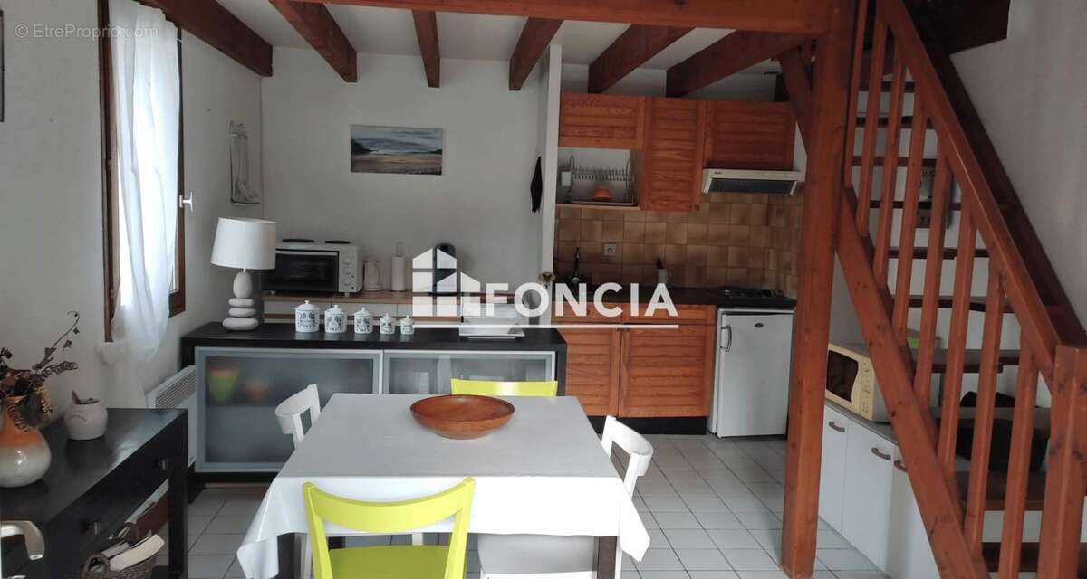 Maisonnette en duplex avec jardinet et parking – À 300 m de la plage de Nauzan - photo 4