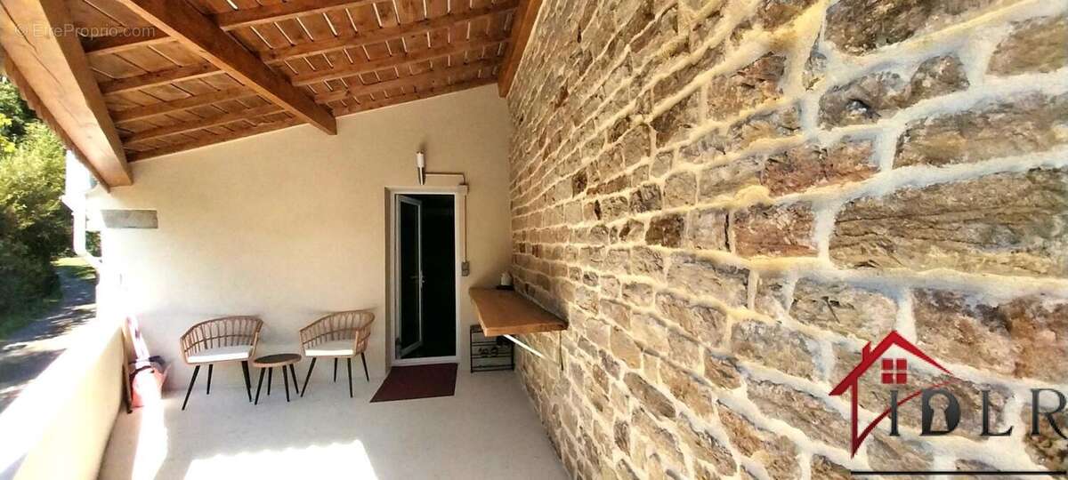 Maison à FOUGEROLLES