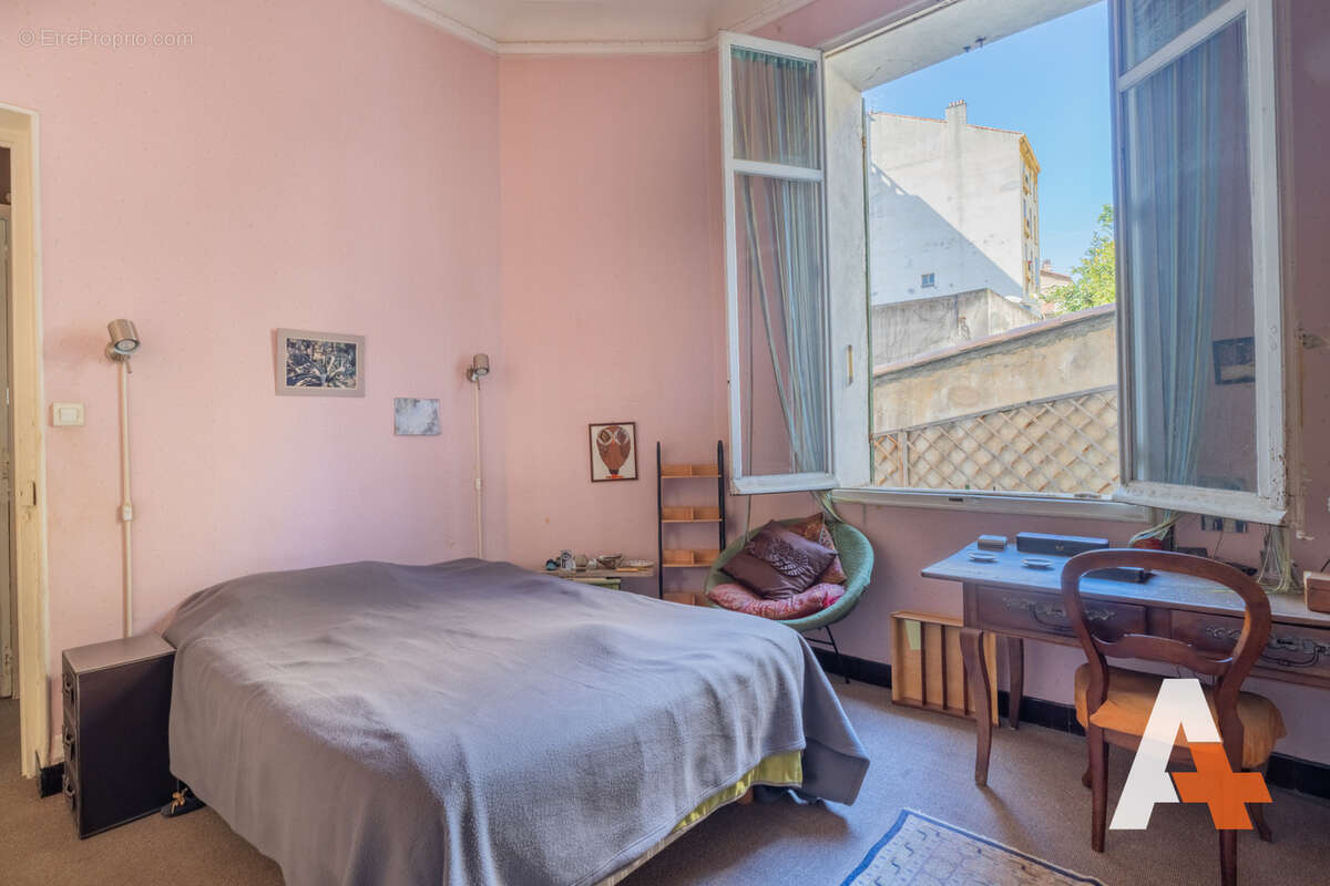 Appartement à MARSEILLE-8E