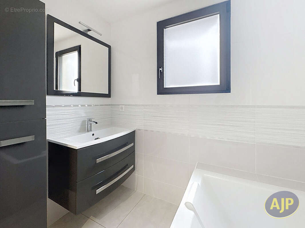 Maison à LA GARNACHE