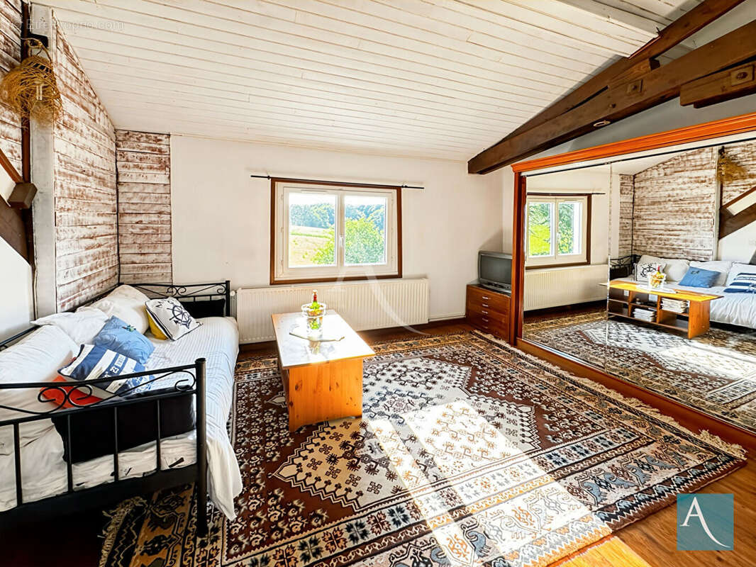 Maison à SAINT-CHERON