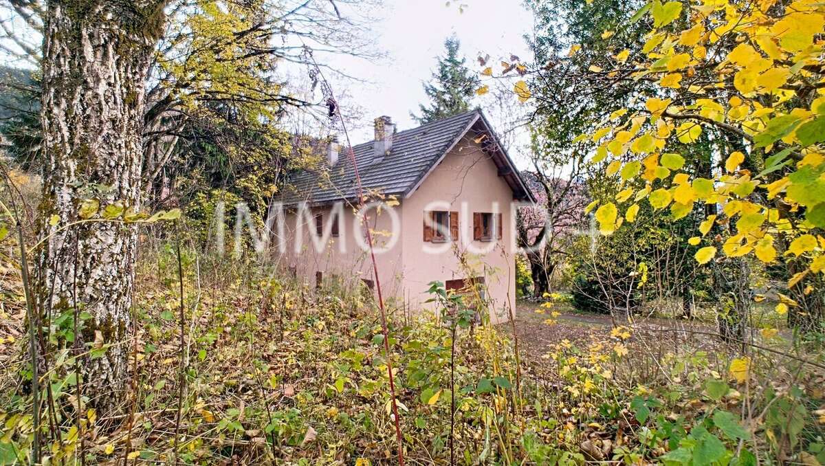 Maison à CHATEAU-BERNARD