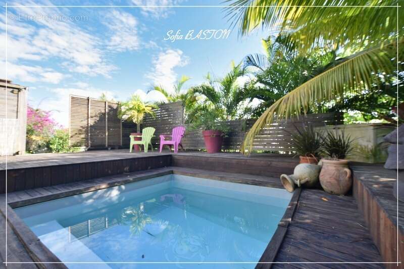 Maison à LES TROIS-ILETS